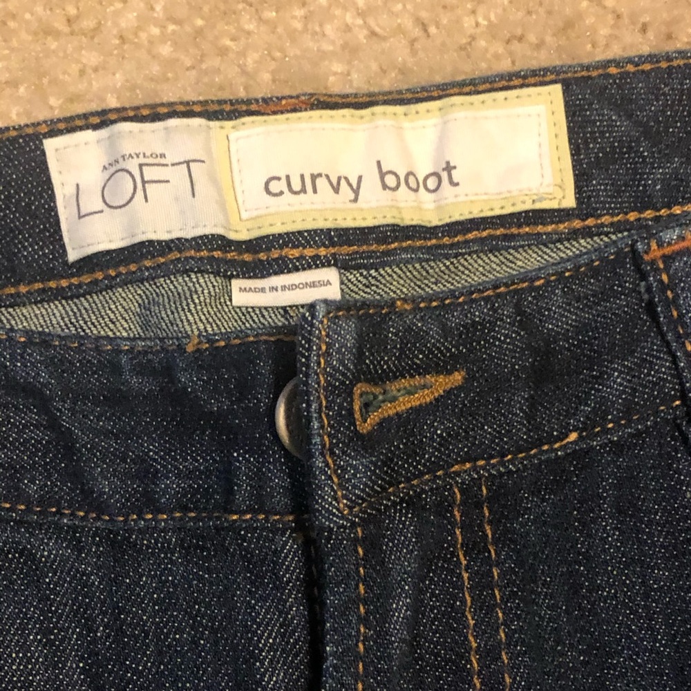 Ann Taylor Loft Curvy Boot Jean size 6 Petite